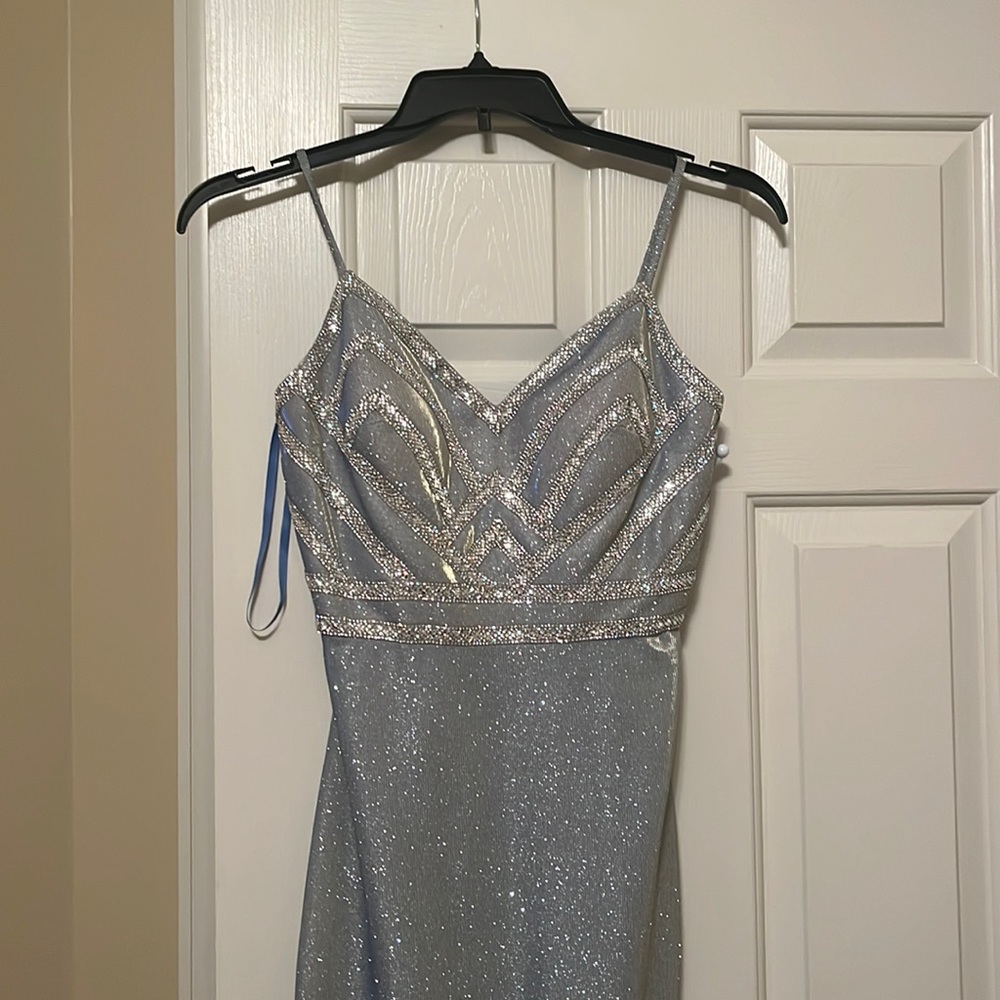 Blondie Nites Prom Dress. Women’s size 7